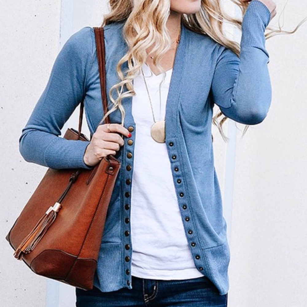*NEVER WORN* Snap Cardigan